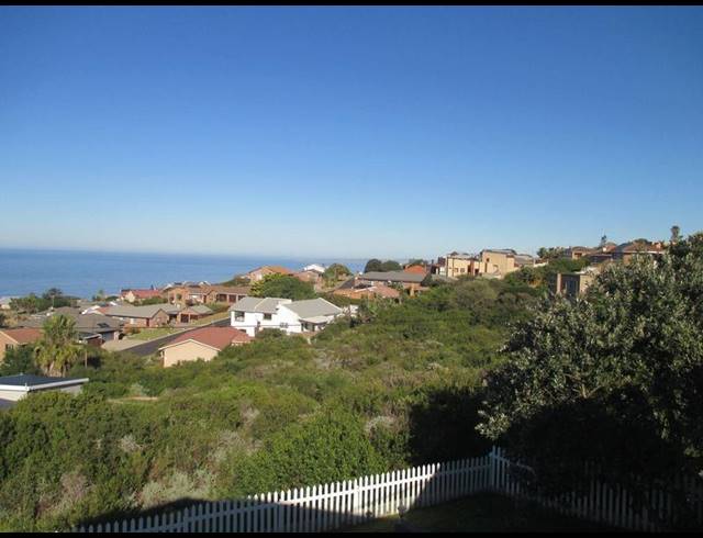 3 BEDROOM HOUSE FOR SALE IN DANA BAY